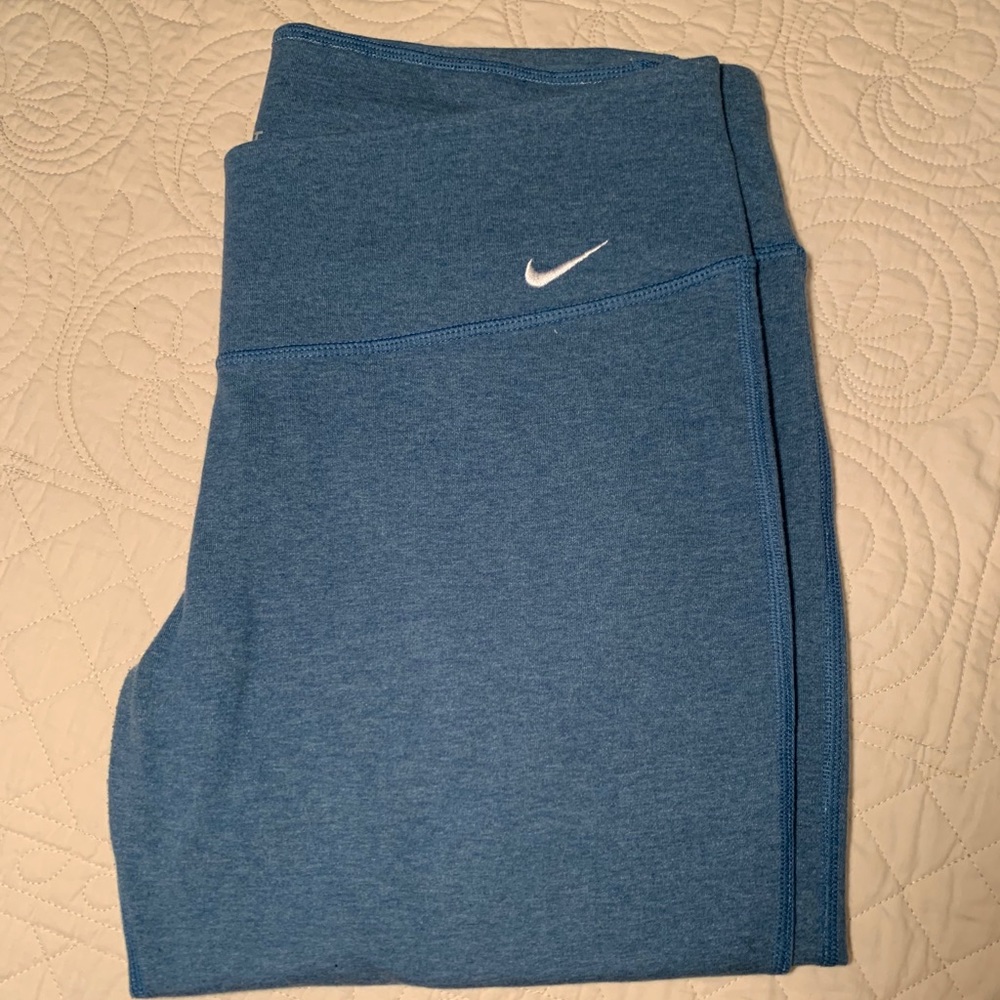 Nike leggings